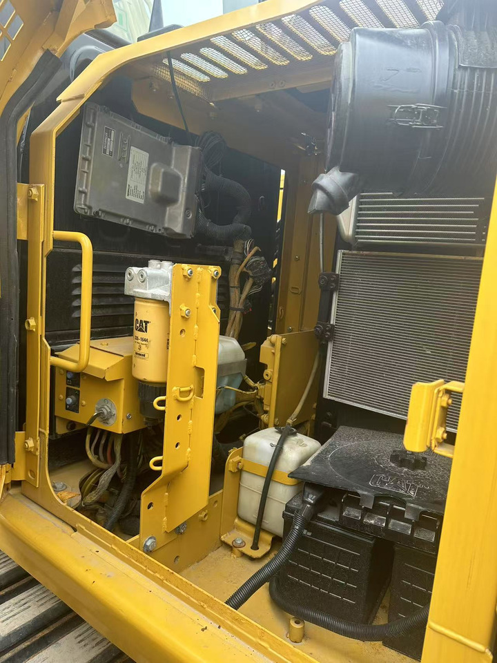 CRAWLER EXCAVATOR Used Caterpillar Cat312D2 Excavator Original Japan Heavy Machinery Caterpillar 312D2 Excavator for Sale - Гусеничный экскаватор: фото 2 CRAWLER EXCAVATOR Used Caterpillar Cat312D2 Excavator Original Japan Heavy Machinery Caterpillar 312D2 Excavator for Sale - Гусеничный экскаватор: фото 2