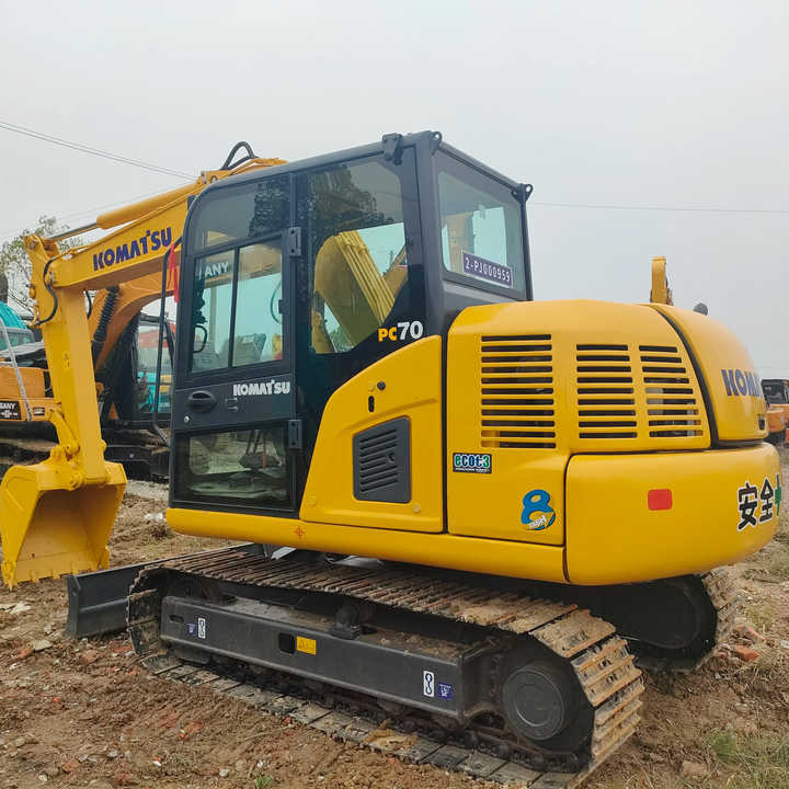 Cheap Used Komatsu PC70-8 Crawler Excavator with High Efficiency Used Heavy Machinery Komatsu PC70-8 Digger Cheap for Sale - Гусеничный экскаватор: фото 2 Cheap Used Komatsu PC70-8 Crawler Excavator with High Efficiency Used Heavy Machinery Komatsu PC70-8 Digger Cheap for Sale - Гусеничный экскаватор: фото 2