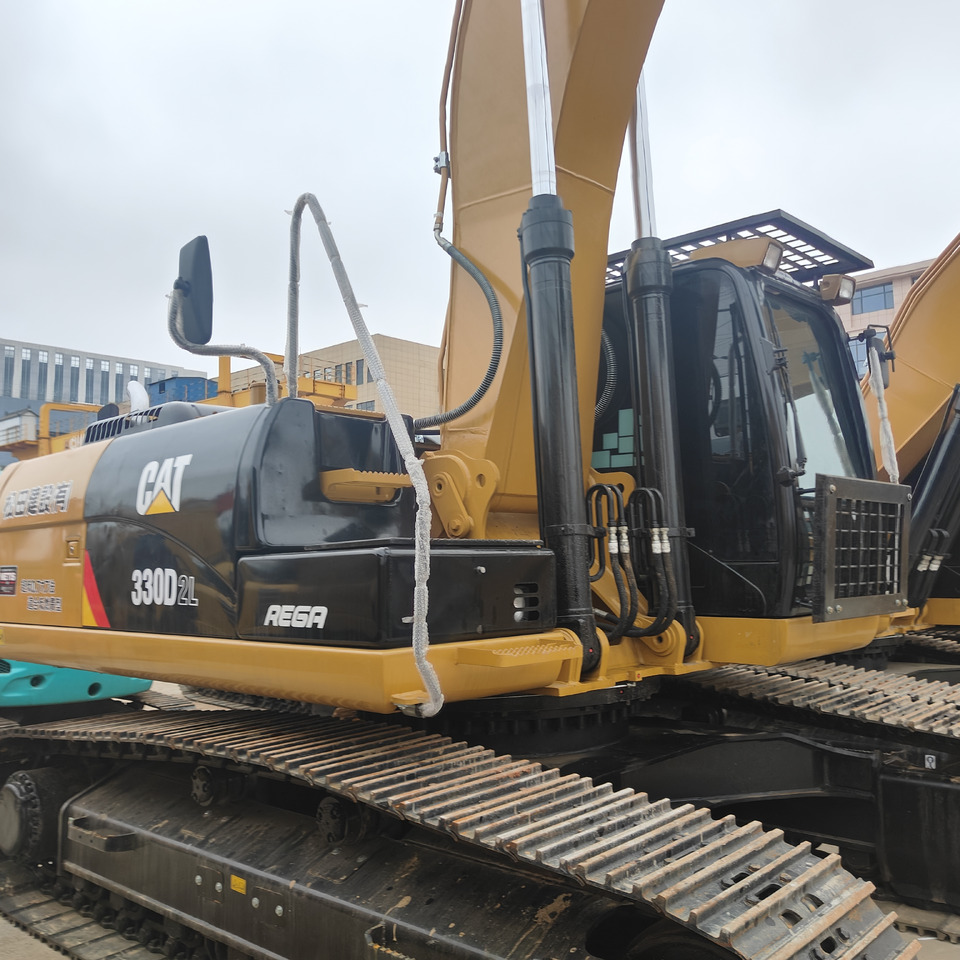 EXCAVATOR Used 30tons Large Caterpillar Excavator 330D2L for Sale Used Excavator in Fine Condition and Low Price Hot Sale - Гусеничный экскаватор: фото 1 EXCAVATOR Used 30tons Large Caterpillar Excavator 330D2L for Sale Used Excavator in Fine Condition and Low Price Hot Sale - Гусеничный экскаватор: фото 1