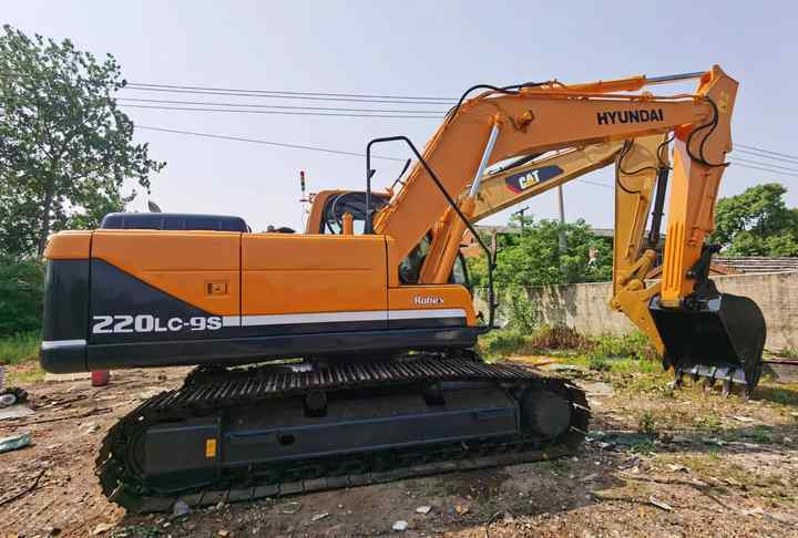Hyundai Digger 220lc-9s Second Hand Korea Made High Performance Machine Hyundai Excavator for Sale - Гусеничный экскаватор: фото 3 Hyundai Digger 220lc-9s Second Hand Korea Made High Performance Machine Hyundai Excavator for Sale - Гусеничный экскаватор: фото 3