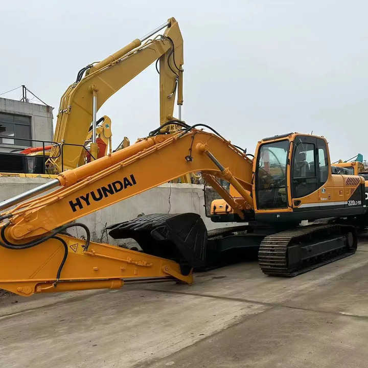 Hyundai Digger 220lc-9s Second Hand Korea Made High Performance Machine Hyundai Excavator for Sale - Гусеничный экскаватор: фото 3 Hyundai Digger 220lc-9s Second Hand Korea Made High Performance Machine Hyundai Excavator for Sale - Гусеничный экскаватор: фото 3