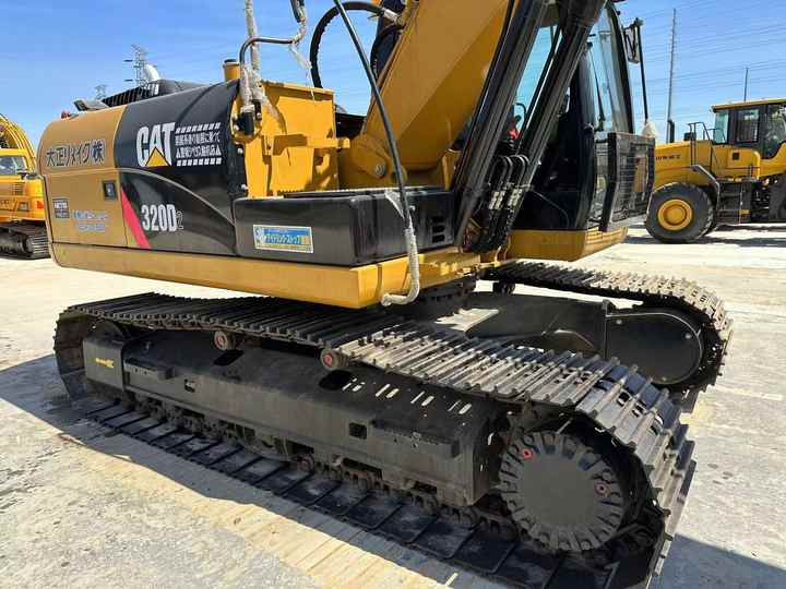 Reasonable Price Japan Original 330d2 Caterpillar Excavator CAT USED 329D2 320D2 325D 315D Excavator - Гусеничный экскаватор: фото 3 Reasonable Price Japan Original 330d2 Caterpillar Excavator CAT USED 329D2 320D2 325D 315D Excavator - Гусеничный экскаватор: фото 3