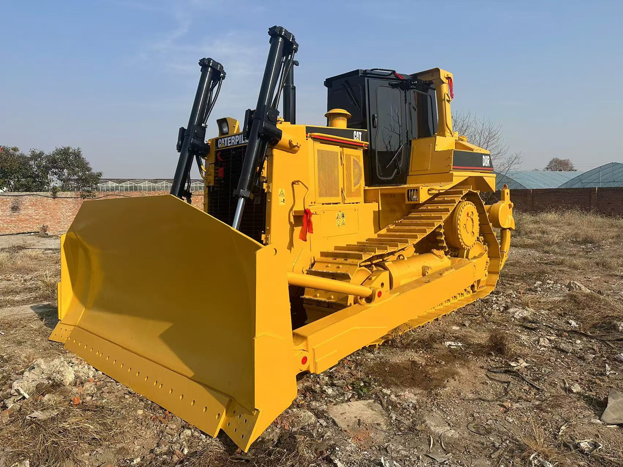 CATERPILLAR High Quality Hotsale CAT D8R - Строительная техника: фото 1 CATERPILLAR High Quality Hotsale CAT D8R - Строительная техника: фото 1