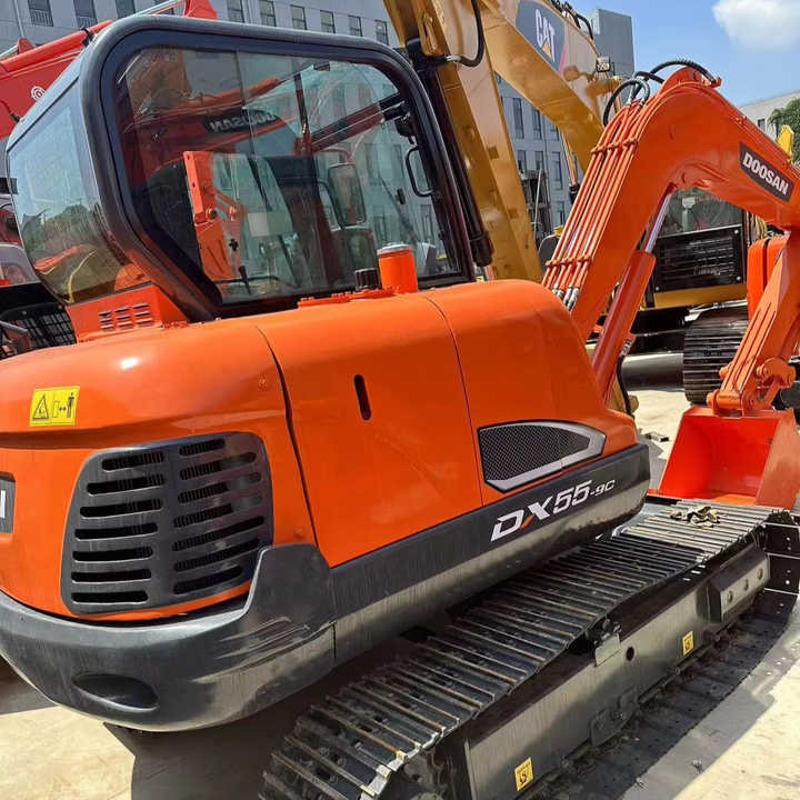 USED Doosan Dx55 Mini Excavator with Good Condition for Sale - Экскаватор: фото 1 USED Doosan Dx55 Mini Excavator with Good Condition for Sale - Экскаватор: фото 1