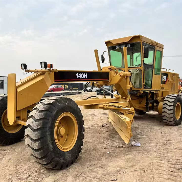 Used CAT 140H Motor Grader From Japan with Excellent Performance Caterpillar 140h in Good Condition for Sale - Экскаватор: фото 1 Used CAT 140H Motor Grader From Japan with Excellent Performance Caterpillar 140h in Good Condition for Sale - Экскаватор: фото 1