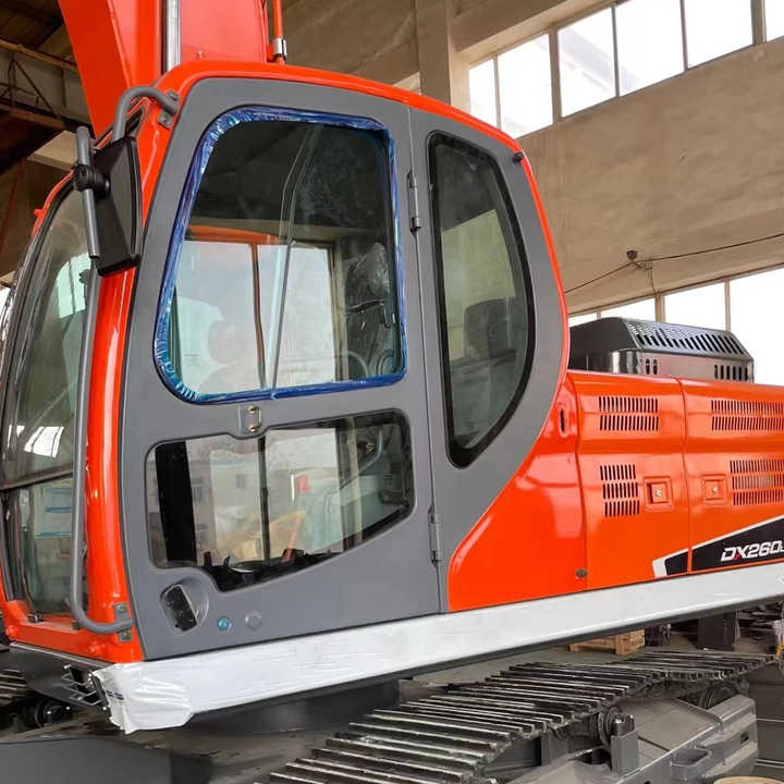 Used Excavator Doosan DX260LC-9 Excavators Mini Equipment Earth Moving Machinery Doosan Digger Excavator for Sale - Экскаватор: фото 1 Used Excavator Doosan DX260LC-9 Excavators Mini Equipment Earth Moving Machinery Doosan Digger Excavator for Sale - Экскаватор: фото 1