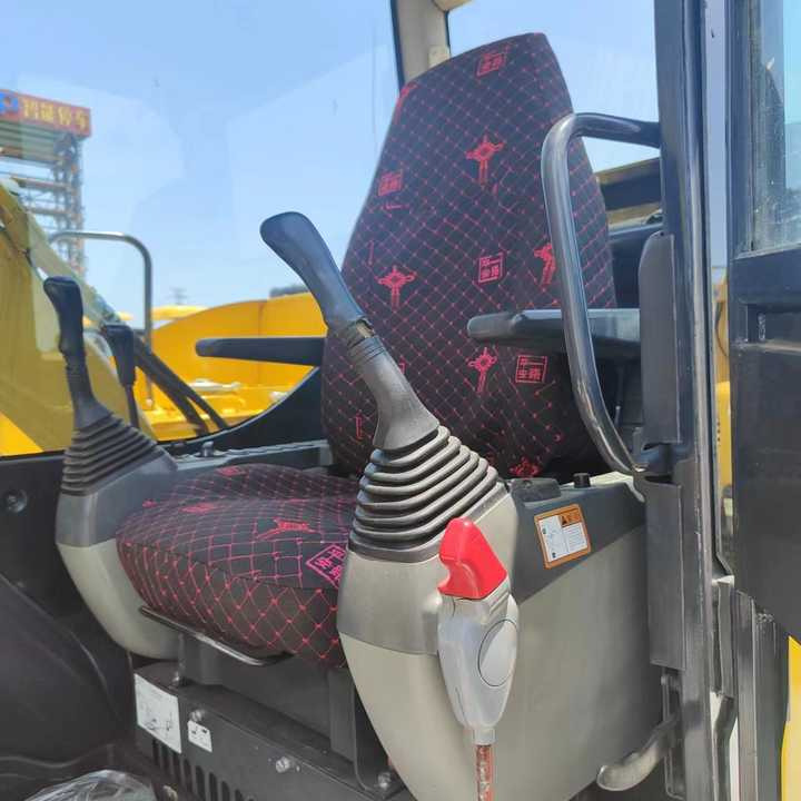 Used Excavator KOMATSU PC70-8 Construction Machinery Excavator PC70-8 PC60 PC70 Excavators for Sale at Negotiable Price - Экскаватор: фото 5 Used Excavator KOMATSU PC70-8 Construction Machinery Excavator PC70-8 PC60 PC70 Excavators for Sale at Negotiable Price - Экскаватор: фото 5