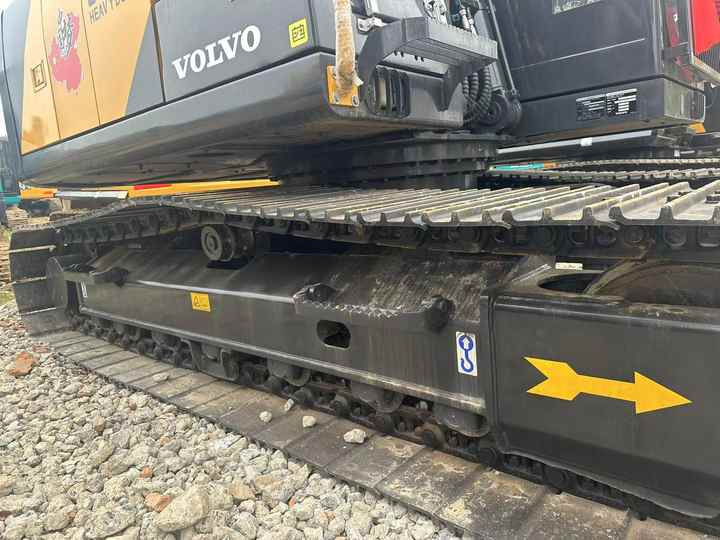 Used Original Volvo EC140 Excavator on Sale - Гусеничный экскаватор: фото 4 Used Original Volvo EC140 Excavator on Sale - Гусеничный экскаватор: фото 4