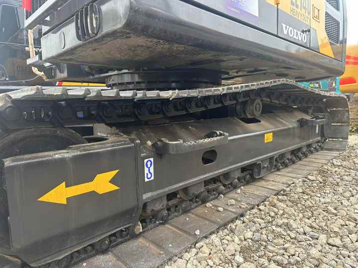 Used Original Volvo EC140 Excavator on Sale - Гусеничный экскаватор: фото 5 Used Original Volvo EC140 Excavator on Sale - Гусеничный экскаватор: фото 5