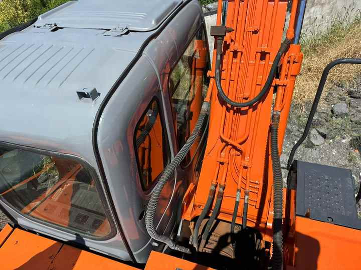 Used Wheel Excavator Hitachi ZX 130W Made in Japan 13ton Hitachi Zx130w Wheel Excavator Price Used Hitachi Zx130 Excavator SALE - Экскаватор: фото 5 Used Wheel Excavator Hitachi ZX 130W Made in Japan 13ton Hitachi Zx130w Wheel Excavator Price Used Hitachi Zx130 Excavator SALE - Экскаватор: фото 5