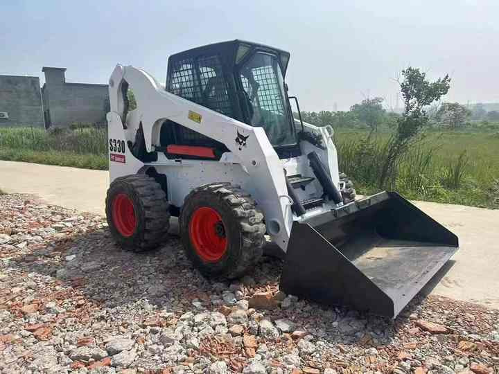 Мини-погрузчик с бортовым поворотом Very Low Price American Brand Used Bobcat S330 Skid Steer Loader with Superior Performance for Sale S160/S180/S300 in Stock: фото 6