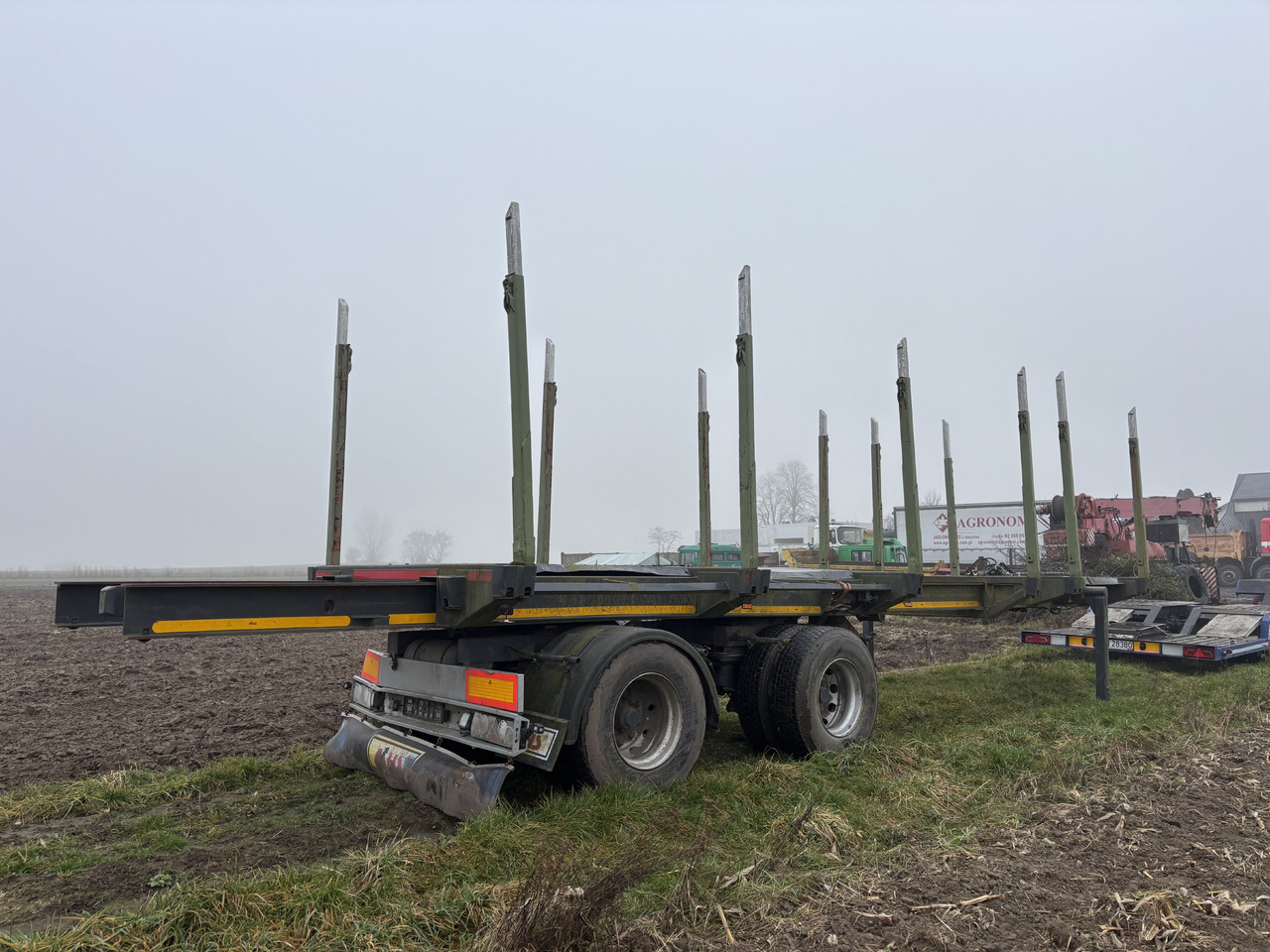 DieBolt S354ED - Полуприцеп лесовоз: фото 3 DieBolt S354ED - Полуприцеп лесовоз: фото 3