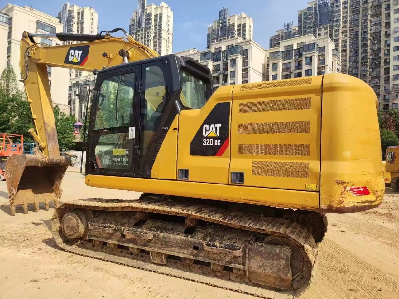 CAT 320GC - Гусеничный экскаватор: фото 1 CAT 320GC - Гусеничный экскаватор: фото 1