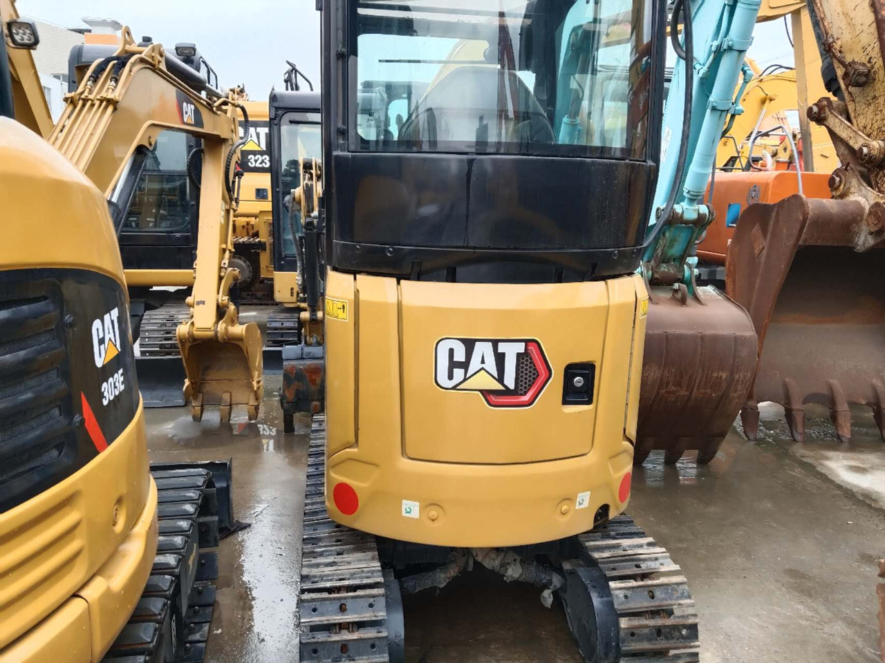 CATERPILLAR 302 - Мини-экскаватор: фото 3 CATERPILLAR 302 - Мини-экскаватор: фото 3