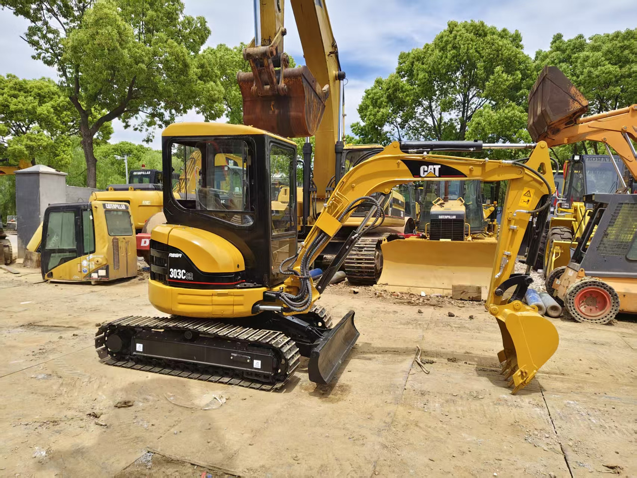 CATERPILLAR 303CR - Мини-экскаватор: фото 3 CATERPILLAR 303CR - Мини-экскаватор: фото 3