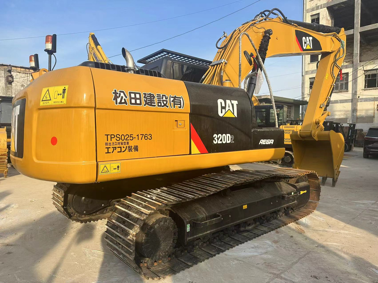 CATERPILLAR 320D - Гусеничный экскаватор: фото 1 CATERPILLAR 320D - Гусеничный экскаватор: фото 1