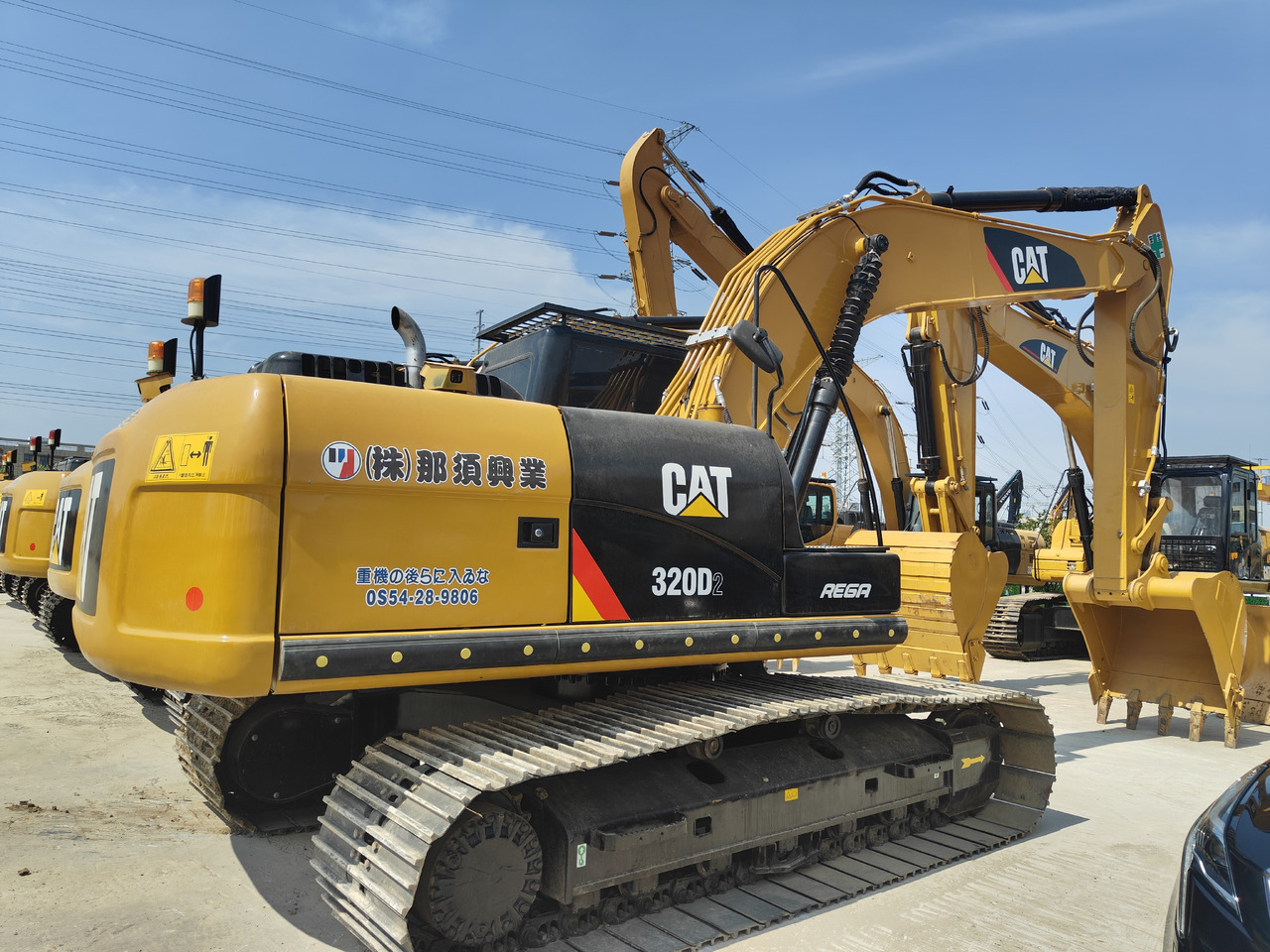 CATERPILLAR 320D2 - Гусеничный экскаватор: фото 2 CATERPILLAR 320D2 - Гусеничный экскаватор: фото 2