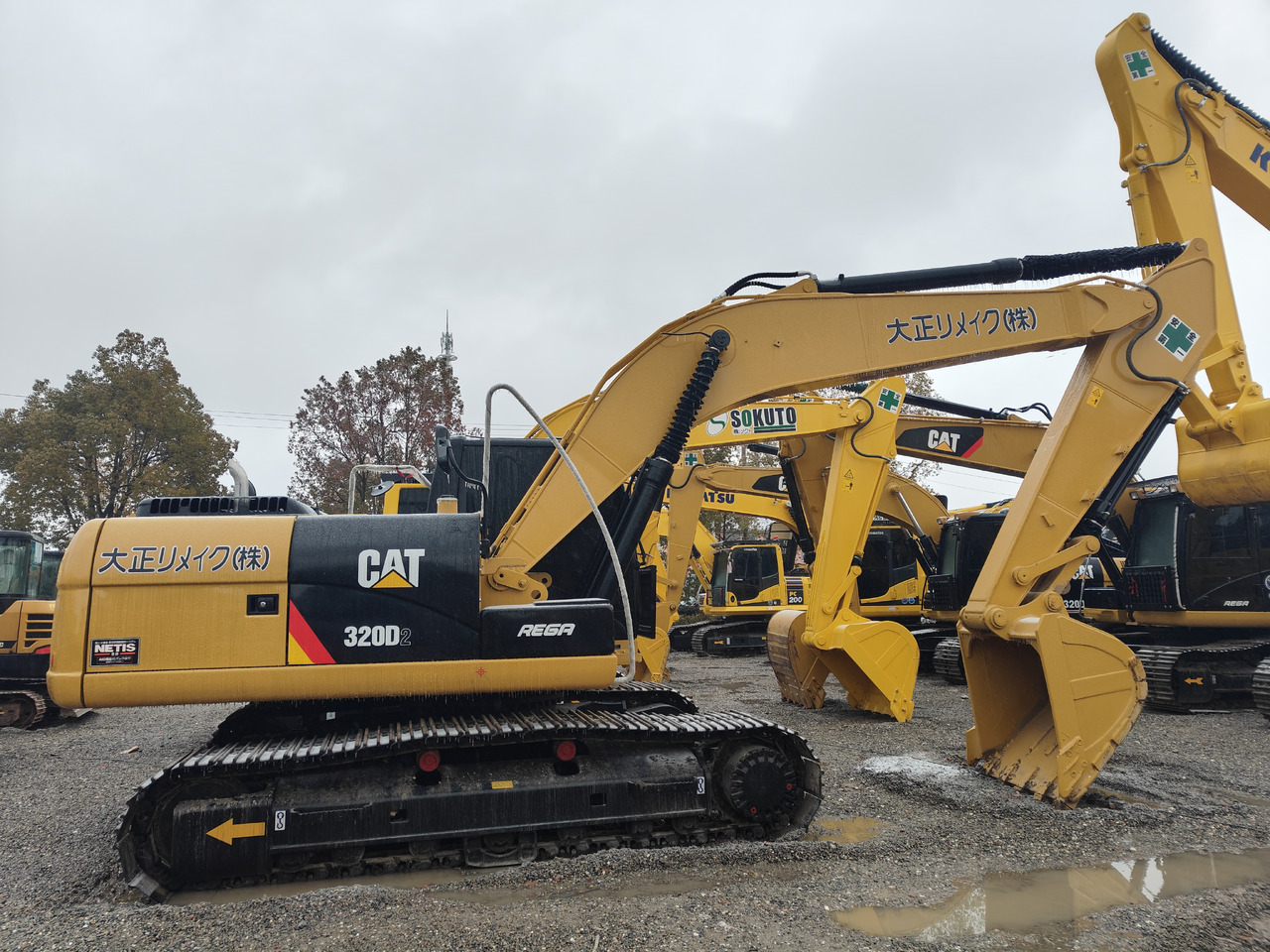 CATERPILLAR 320D2 - Гусеничный экскаватор: фото 3 CATERPILLAR 320D2 - Гусеничный экскаватор: фото 3