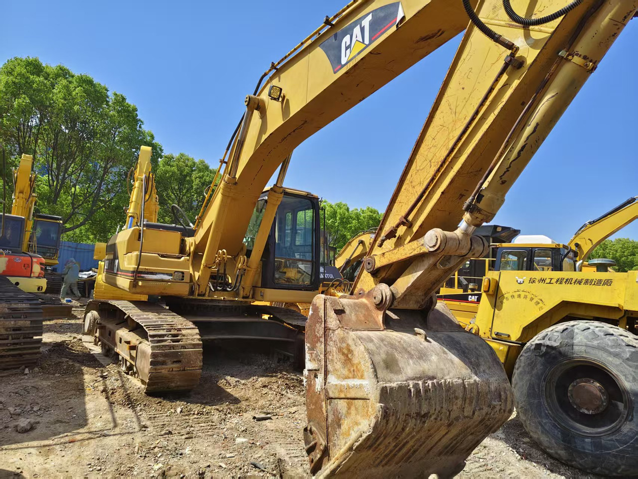 CATERPILLAR 325B - Гусеничный экскаватор: фото 3 CATERPILLAR 325B - Гусеничный экскаватор: фото 3