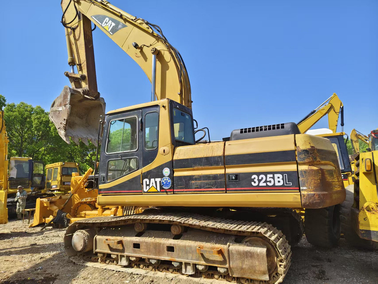 CATERPILLAR 325B - Гусеничный экскаватор: фото 4 CATERPILLAR 325B - Гусеничный экскаватор: фото 4