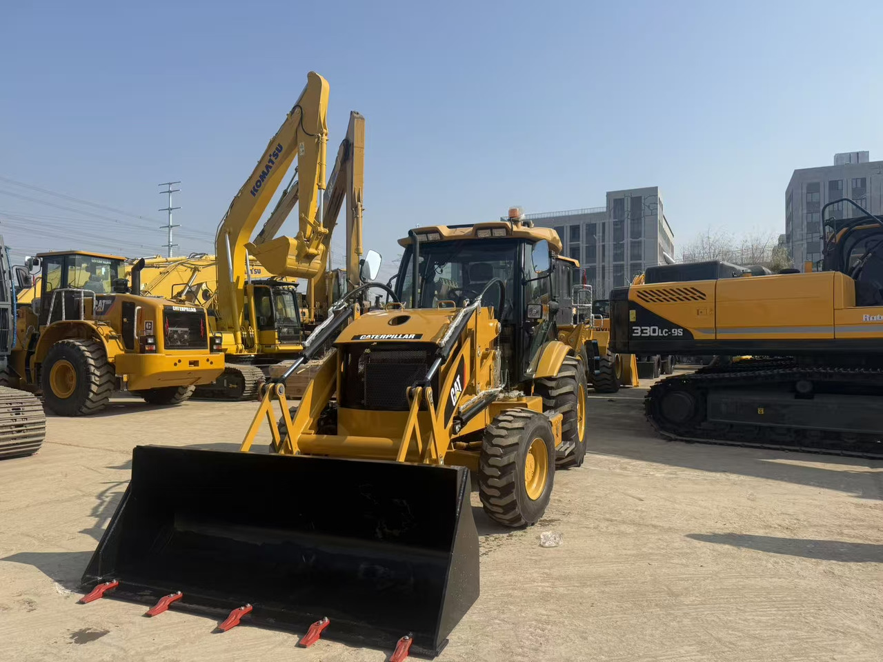 CATERPILLAR 420F - Экскаватор-погрузчик: фото 2 CATERPILLAR 420F - Экскаватор-погрузчик: фото 2