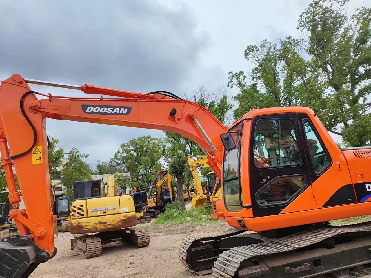 DOOSAN DH150LC-7 - Экскаватор: фото 1 DOOSAN DH150LC-7 - Экскаватор: фото 1