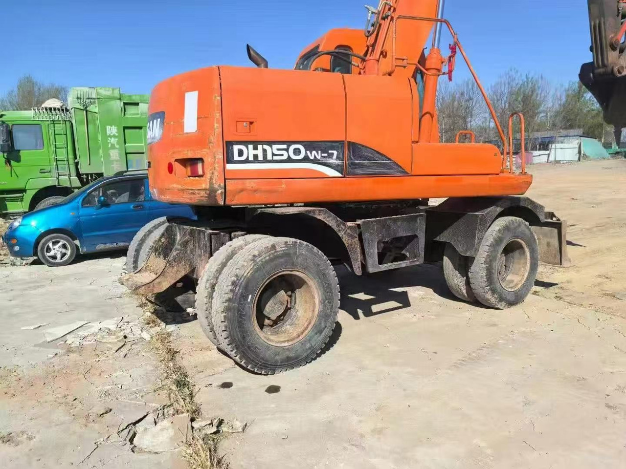 DOOSAN DH150W-7 - Колёсный экскаватор: фото 4 DOOSAN DH150W-7 - Колёсный экскаватор: фото 4