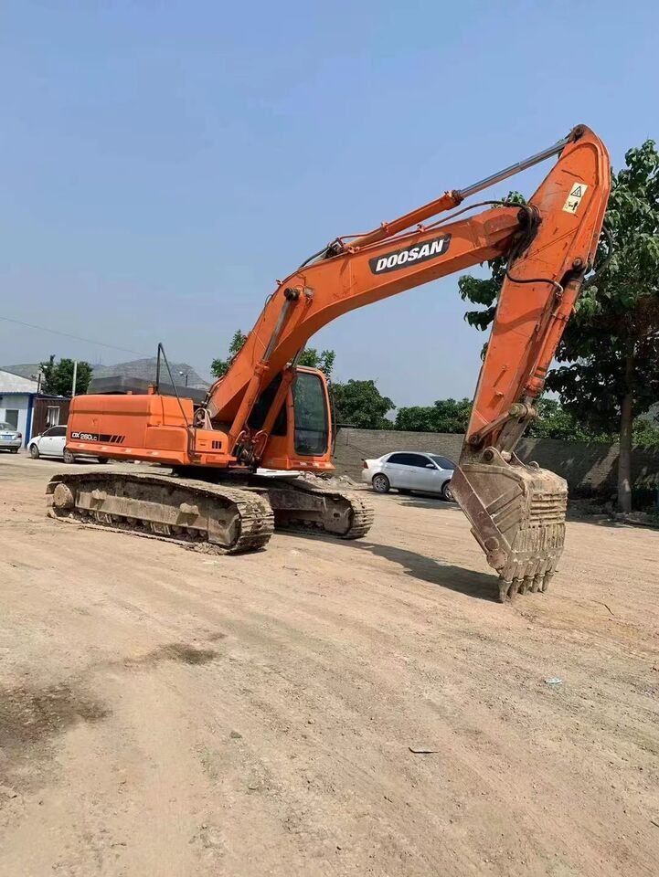 DOOSAN DX260LC - Экскаватор: фото 1 DOOSAN DX260LC - Экскаватор: фото 1