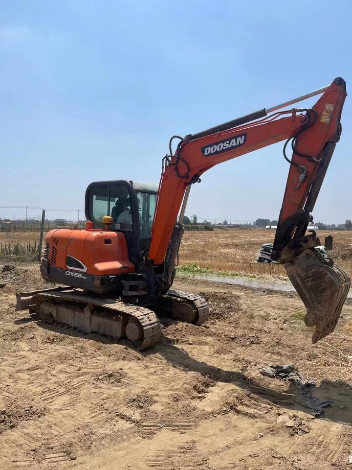 DOOSAN DX55 - Мини-экскаватор: фото 2 DOOSAN DX55 - Мини-экскаватор: фото 2