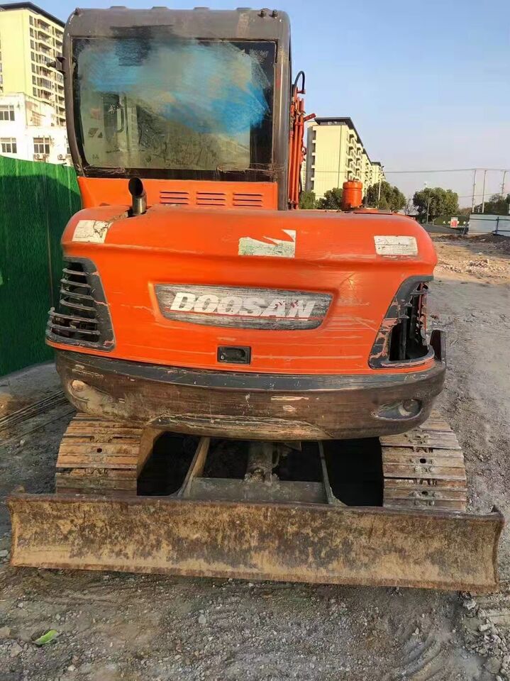 DOOSAN DX60 - Мини-экскаватор: фото 4 DOOSAN DX60 - Мини-экскаватор: фото 4