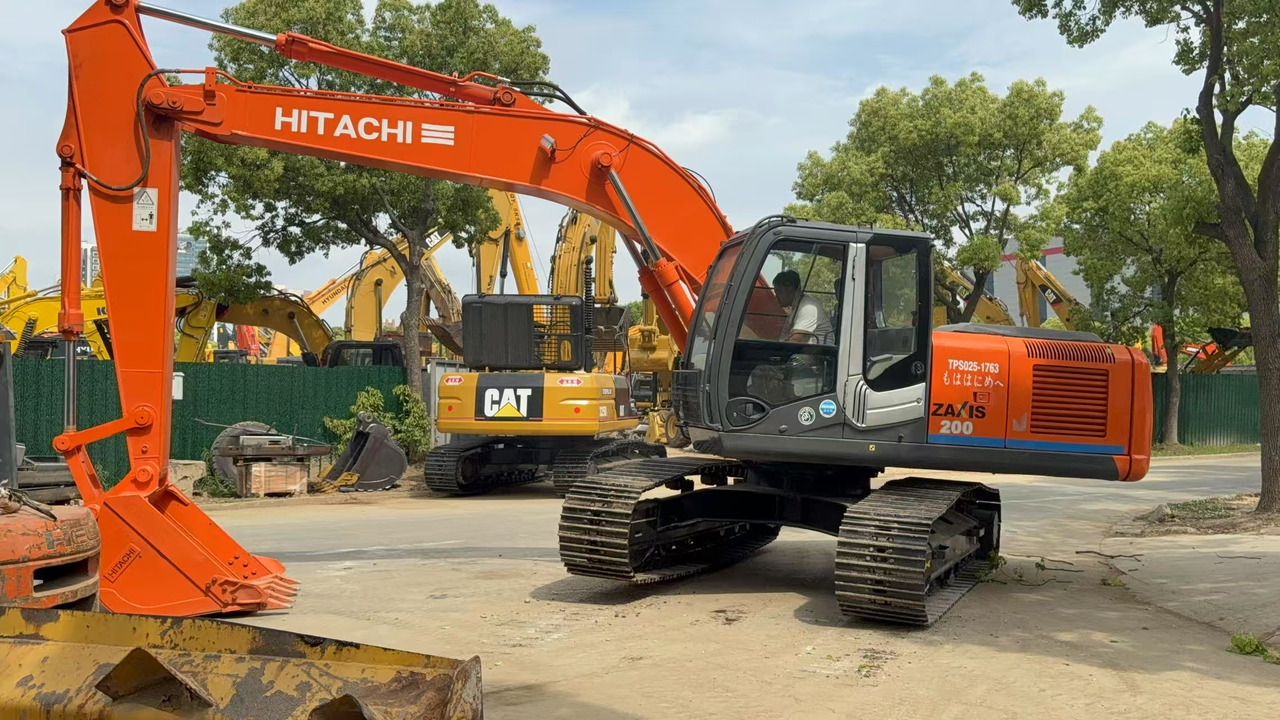 HITACHI ZX200 - Гусеничный экскаватор: фото 5 HITACHI ZX200 - Гусеничный экскаватор: фото 5