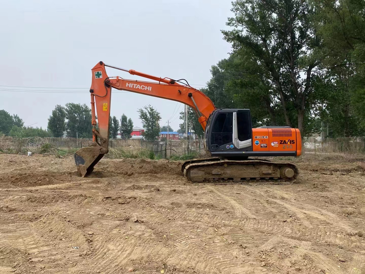 HITACHI ZX210-3G - Гусеничный экскаватор: фото 2 HITACHI ZX210-3G - Гусеничный экскаватор: фото 2