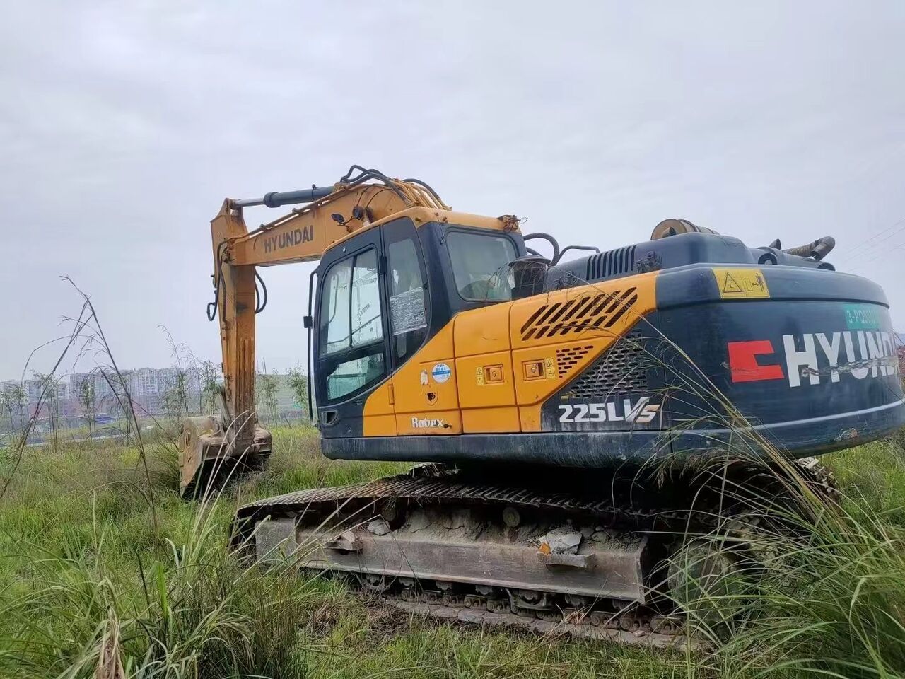 HYUNDAI R225LVS - Экскаватор: фото 1 HYUNDAI R225LVS - Экскаватор: фото 1