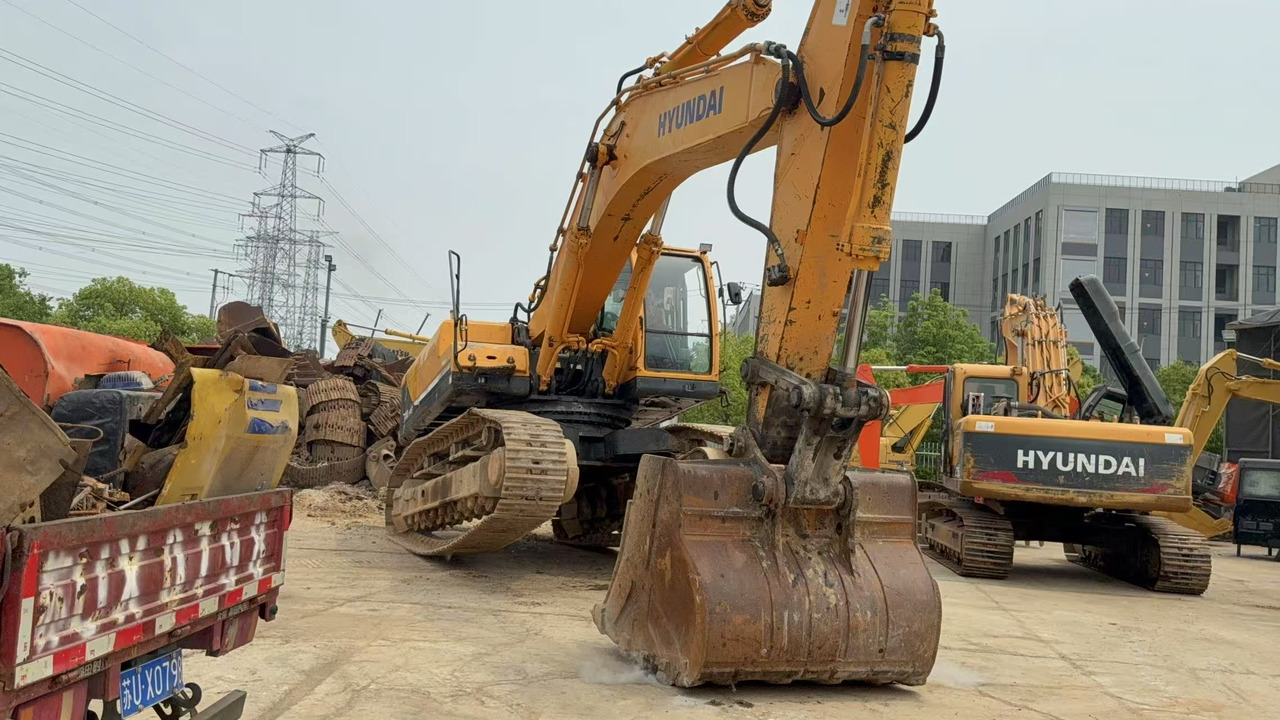 HYUNDAI R520 - Гусеничный экскаватор: фото 1 HYUNDAI R520 - Гусеничный экскаватор: фото 1