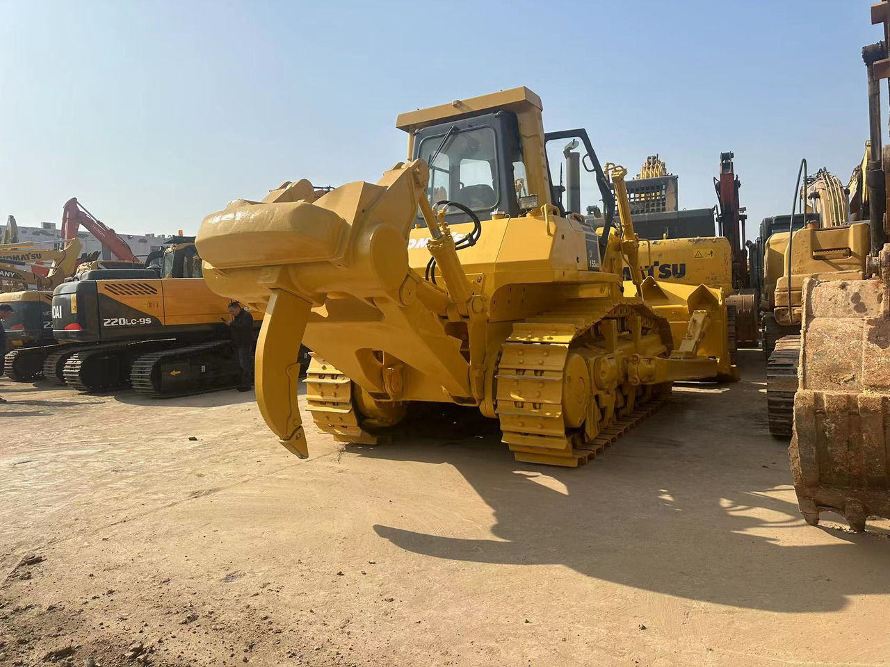 KOMATSU D155A-5 - Бульдозер: фото 3 KOMATSU D155A-5 - Бульдозер: фото 3