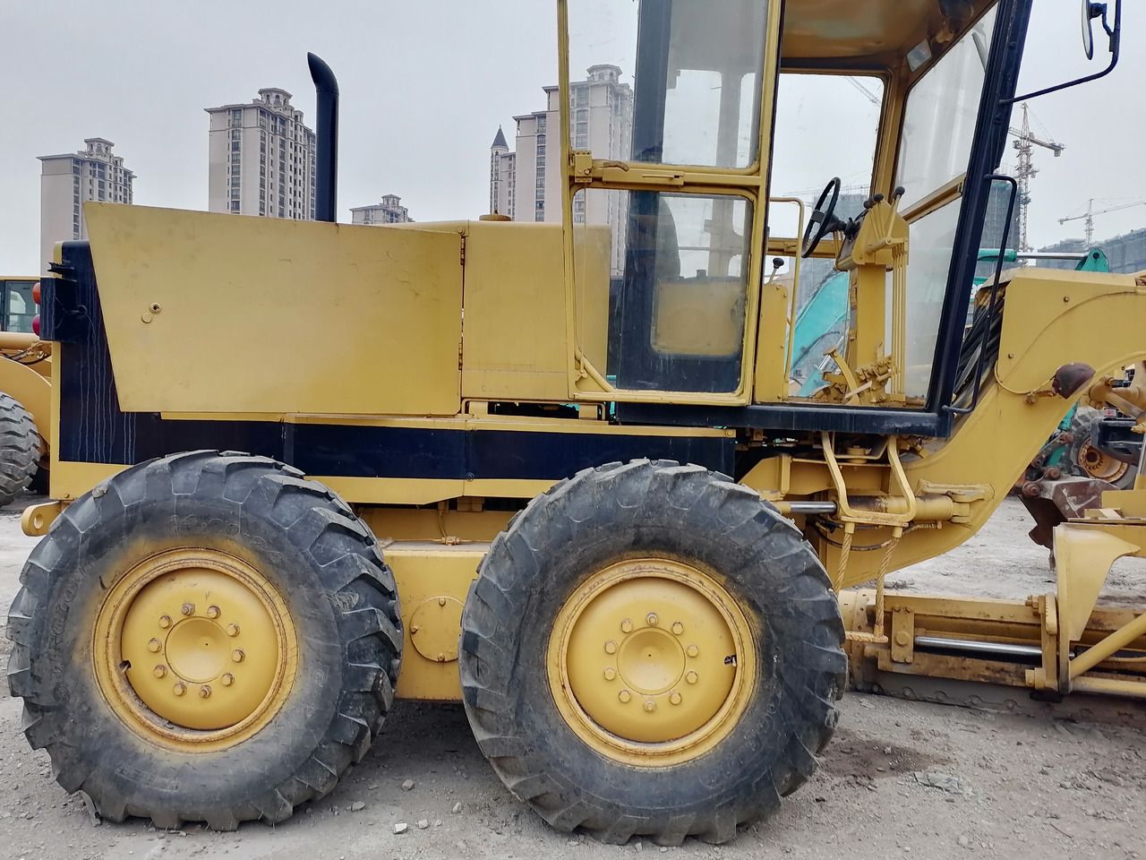 KOMATSU GD623A - Грейдер: фото 3 KOMATSU GD623A - Грейдер: фото 3