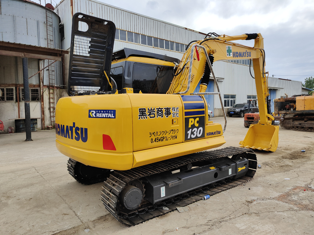 KOMATSU PC130-7 - Гусеничный экскаватор: фото 2 KOMATSU PC130-7 - Гусеничный экскаватор: фото 2