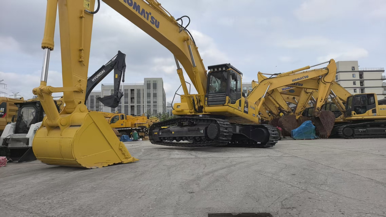 KOMATSU PC400-8 - Гусеничный экскаватор: фото 2 KOMATSU PC400-8 - Гусеничный экскаватор: фото 2