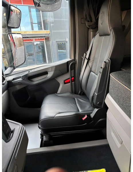 Тягач Scania 660ST V8 NGS R660: фото 11 Тягач Scania 660ST V8 NGS R660: фото 11