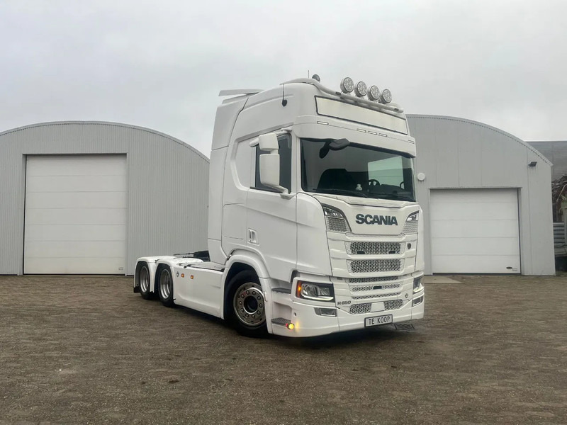 Scania R650 V8 NGS R650 6x4 - Тягач: фото 1 Scania R650 V8 NGS R650 6x4 - Тягач: фото 1