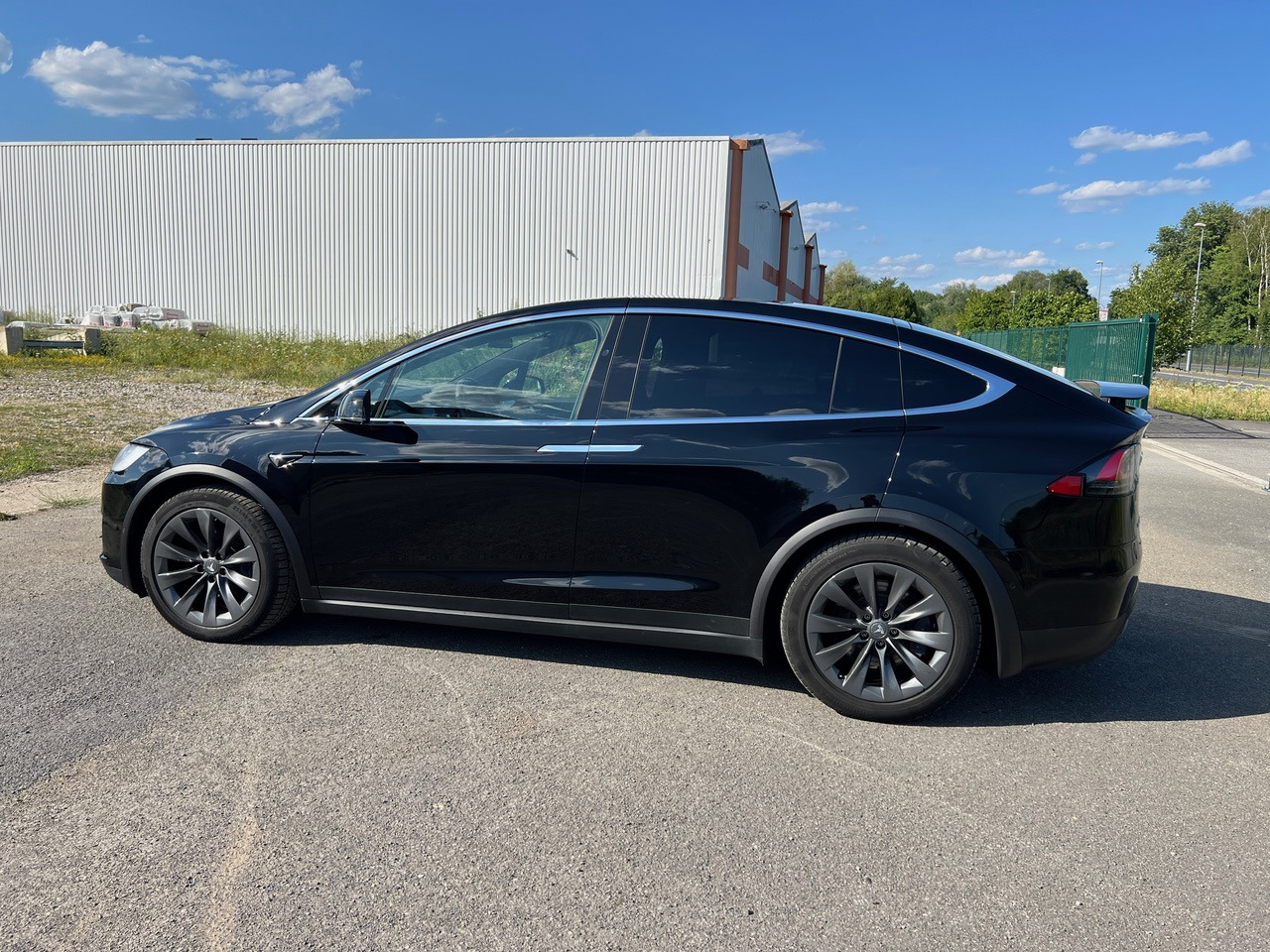 TESLA Model X 75D Autopilot SOH 93% 5 Places - Внедорожник: фото 3 TESLA Model X 75D Autopilot SOH 93% 5 Places - Внедорожник: фото 3