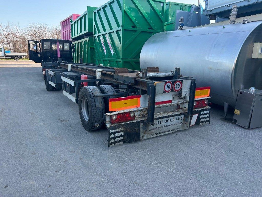 ADIGE RIMORCHIO ADIGE 20R2N SCARRABILE USATO - Прицеп мультилифт/ Бункеровоз: фото 2 ADIGE RIMORCHIO ADIGE 20R2N SCARRABILE USATO - Прицеп мультилифт/ Бункеровоз: фото 2