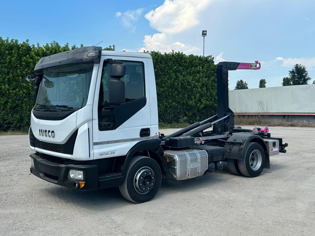 IVECO 120EL22 CON SCARRABILE NUOVO - Крюковой мультилифт: фото 1 IVECO 120EL22 CON SCARRABILE NUOVO - Крюковой мультилифт: фото 1