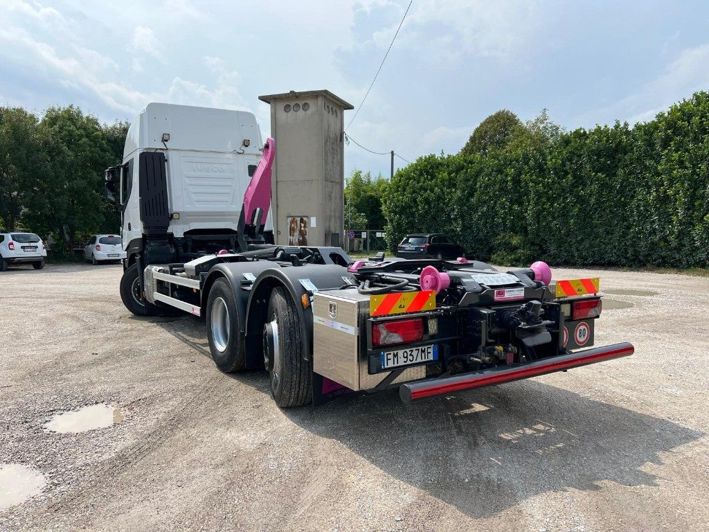 IVECO STRALIS 510 SCARRABILE - Крюковой мультилифт: фото 5 IVECO STRALIS 510 SCARRABILE - Крюковой мультилифт: фото 5