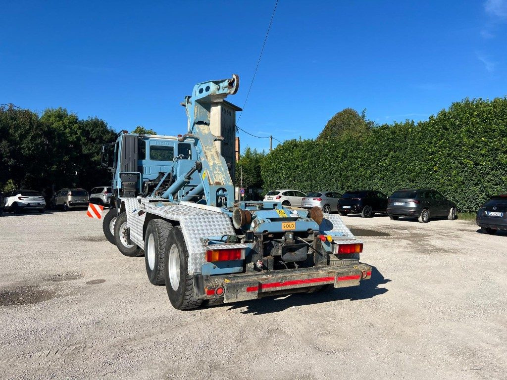 IVECO TRAKKER 450 SCARRABILE - Крюковой мультилифт: фото 5 IVECO TRAKKER 450 SCARRABILE - Крюковой мультилифт: фото 5