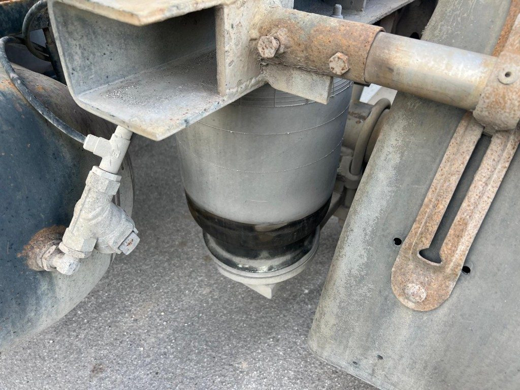 RIMORCHIO USATO ROAGNA SCARRABILE - Прицеп мультилифт/ Бункеровоз: фото 5 RIMORCHIO USATO ROAGNA SCARRABILE - Прицеп мультилифт/ Бункеровоз: фото 5