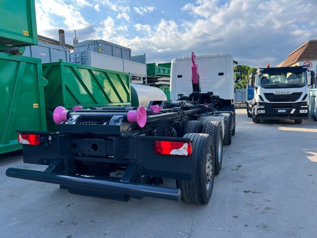 SCANIA R450 USATO SCARRABILE - Крюковой мультилифт: фото 3 SCANIA R450 USATO SCARRABILE - Крюковой мультилифт: фото 3