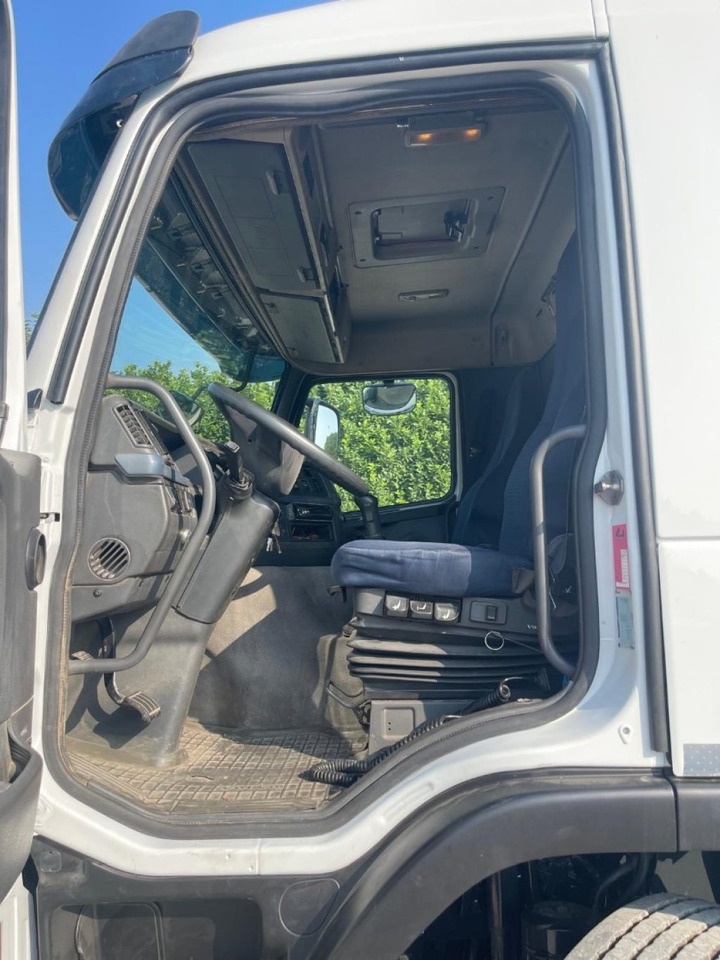 VOLVO FM9 SCARRABILE - Крюковой мультилифт: фото 2 VOLVO FM9 SCARRABILE - Крюковой мультилифт: фото 2