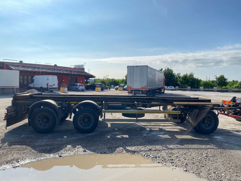 ZORZI 26 R 070 19 A SCARRABILE BALESTRATO - Прицеп мультилифт/ Бункеровоз: фото 4 ZORZI 26 R 070 19 A SCARRABILE BALESTRATO - Прицеп мультилифт/ Бункеровоз: фото 4