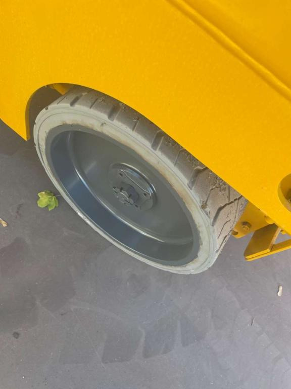 Haulotte COMPACT 10 - Ножничный подъемник: фото 5 Haulotte COMPACT 10 - Ножничный подъемник: фото 5